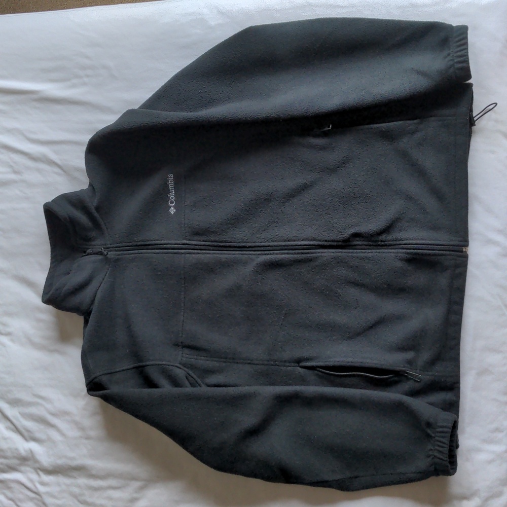 Columbia fleece jacket with embroidered logo on the chest. Black. Men's XL